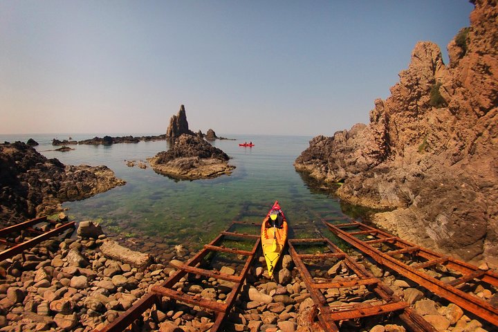 Cabo de Gata Active. Guided kayak and snorkel route through coves of the Natural Park