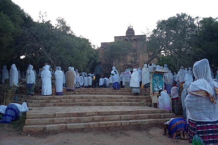 Ethiopia Tigray Tours: Guided tour of Tigray rock hewn churches