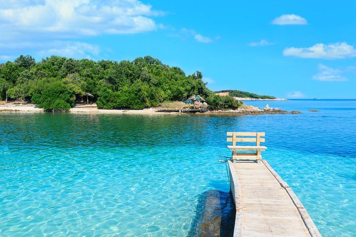 From Sarande: Blue Eye, Butrint, Ksamil & Lekuresi Castle Tour
