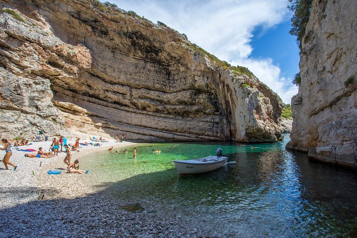 Blue Cave and Hvar Boat Tour: Small-Group from Split or Brac
