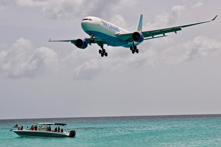 Captain Bob Speed Boat, Snorkeling, Beach Tour & Lunch St Maarten