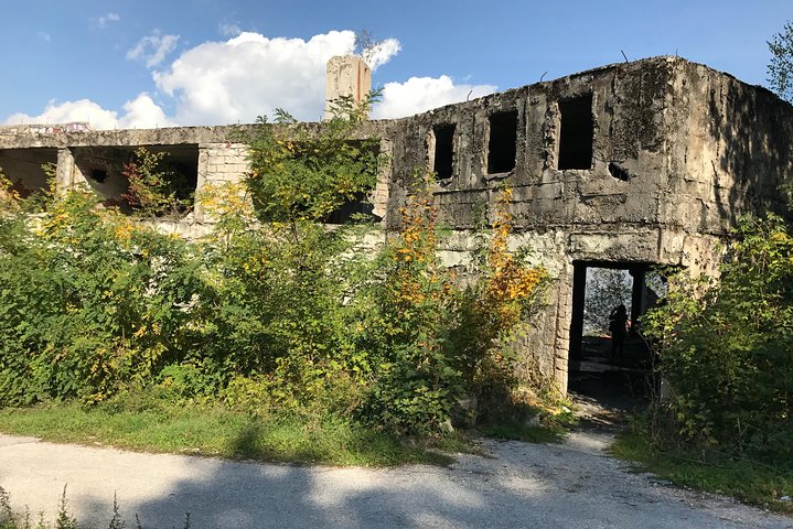 Fall of Yugoslavia, Sarajevo War Tour with Tunnel of Hope Museum and Frontlines