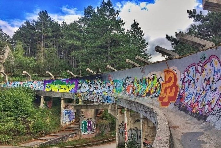 Fall of Yugoslavia, Sarajevo War Tour with Tunnel of Hope Museum and Frontlines