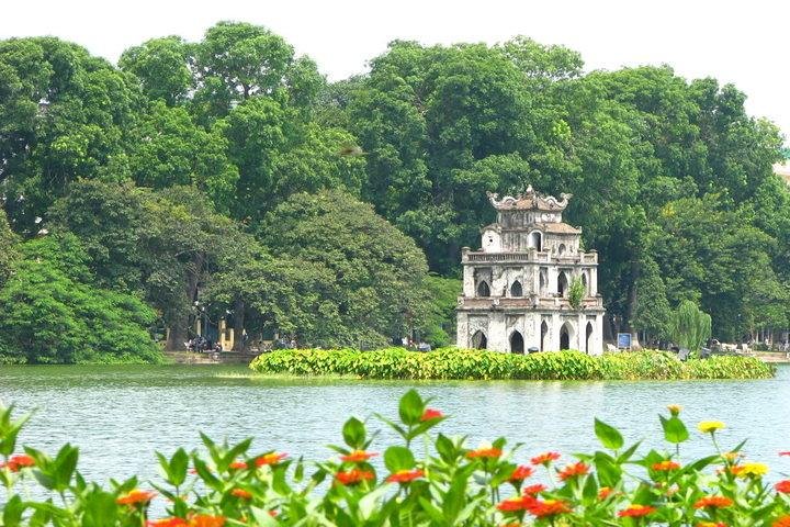 Hanoi in a day from Halong city
