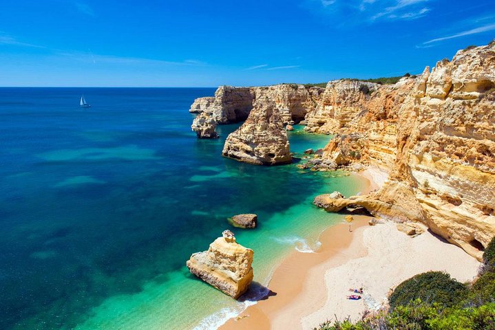 From Faro: Visit Benagil Cave, Marinha Beach, Algar Seco & More