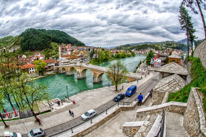 Sarajevo to Split (or opposite): Transfer With Herzegovina Tour