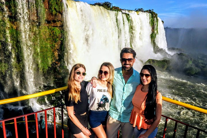 Iguassu Falls Brazilian Side: Macuco Safari, Helicopter Flight and Bird Park
