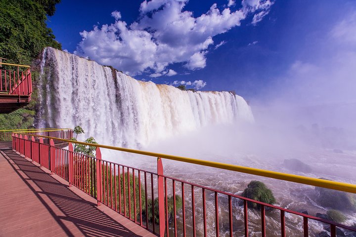 Full Day Iguassu Falls Both Sides - Brazil and Argentina