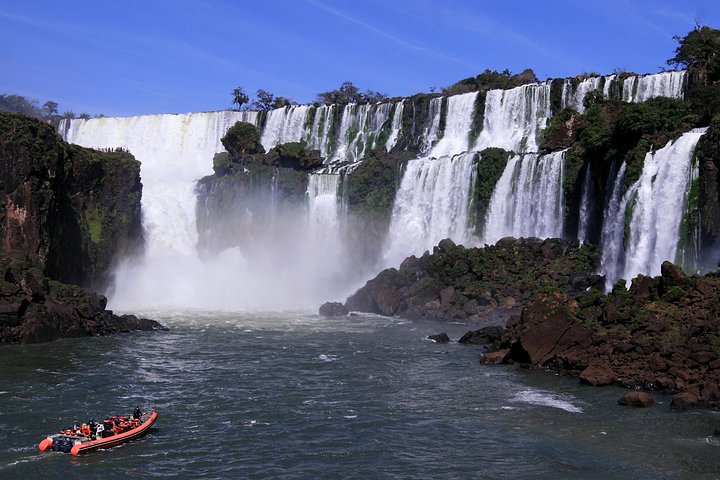 Iguassu Falls Brazilian Side: Macuco Safari, Helicopter Flight and Bird Park