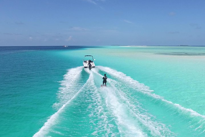 Maafushi: Wakeboard & Water-Ski
