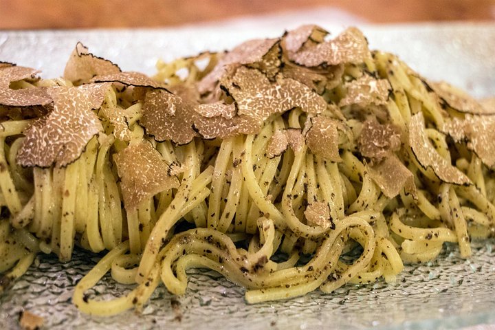 Taste Perugia: The Original Perugia Food Tour (All-Inclusive)