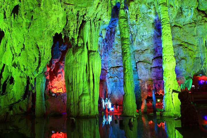 1 Day Stone Forest & Jiuxiang Cave Tour