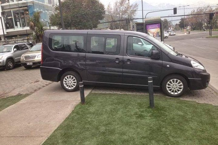 Private Transfer from Valparaiso Hotel or port To Santiago Airport or Hotel