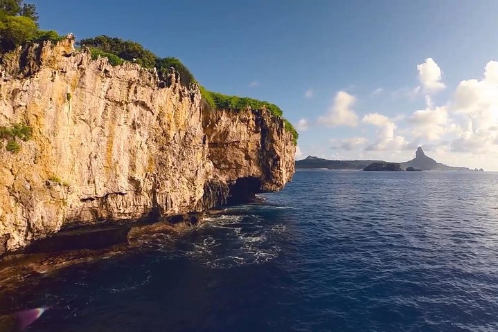 Baia do Sancho Boat Tour