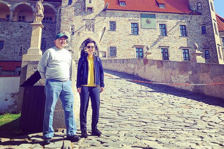 Private Transfer from Pilsen to Prague with 2 hours for sightseeing