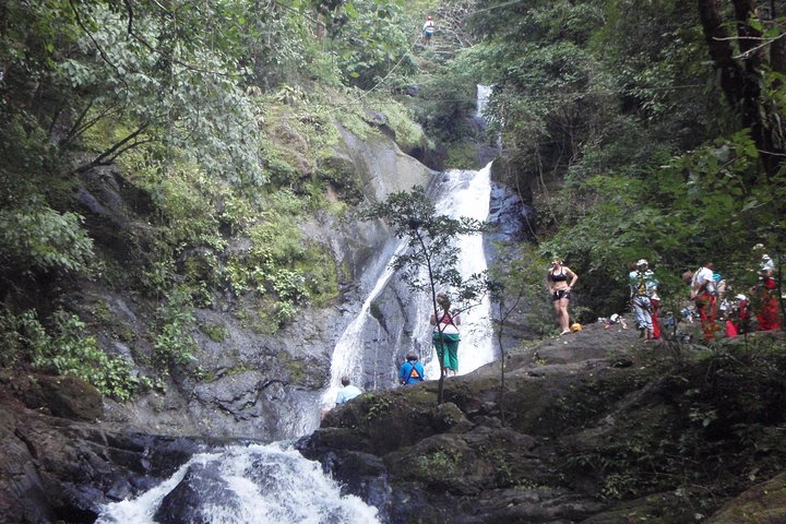 Mega Zipline over 11 Waterfalls from Puntarenas