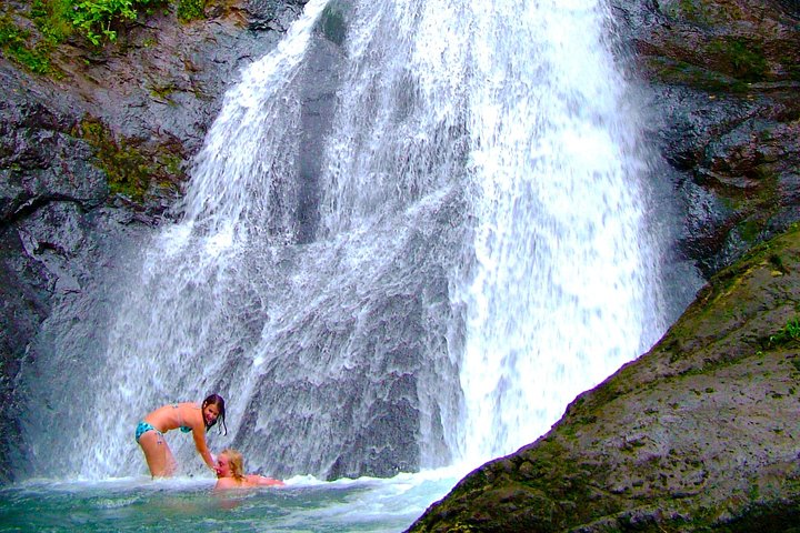 Mega Zipline over 11 Waterfalls from Puntarenas