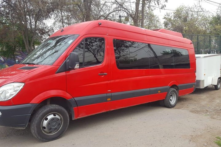 Private Transfer from Valparaiso Hotel or port To Santiago Airport or Hotel