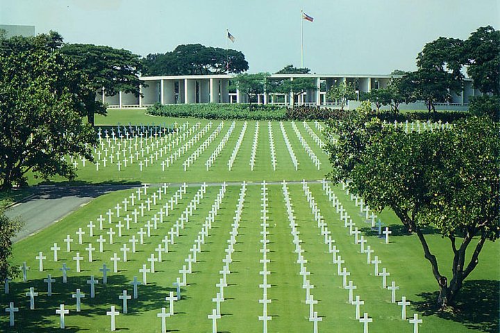 Manila Old and New: Sightseeing Tour Including Intramuros and Fort Santiago