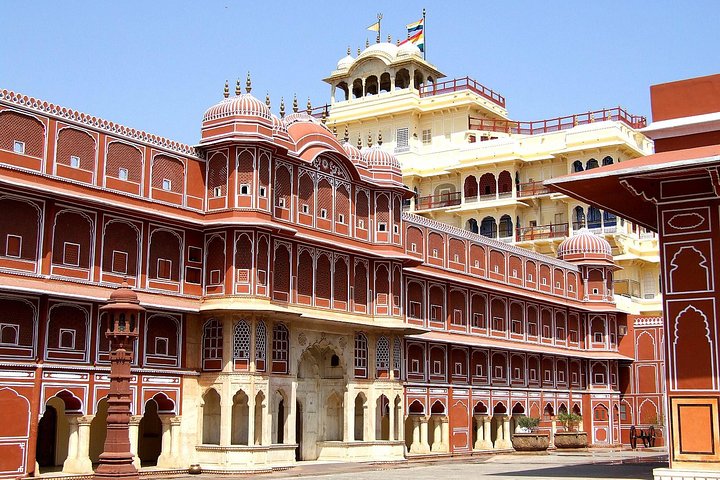 Jaipur: Private Full Day Jaipur City Tour with Pick-Up & Drop.