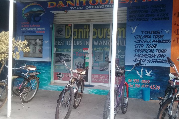 bike tour with Danitours in Manzanillo bike rental all the hotels zone RuralArea