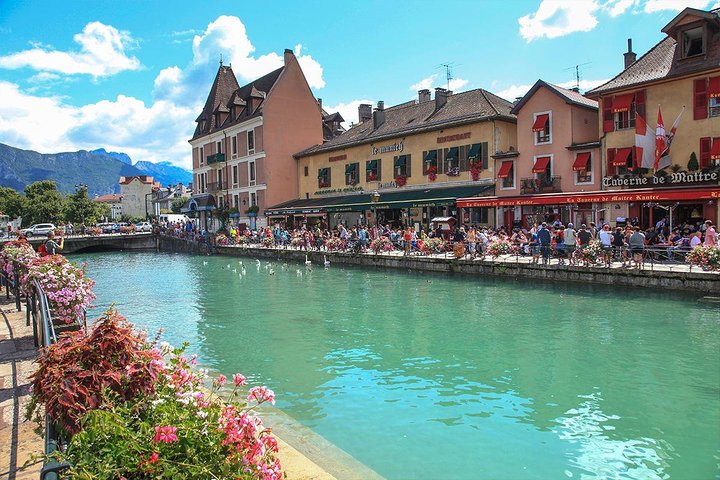 Annecy - Venice of the Alps - Tour from Geneva