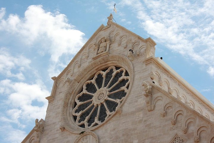 Private walking tour in Matera
