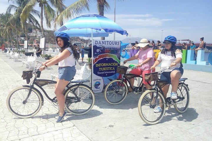 bike tour with Danitours in Manzanillo bike rental all the hotels zone RuralArea