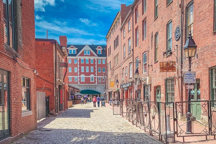 Portland Explorer | Maine History, Culture, & 3 Lighthouses Tour