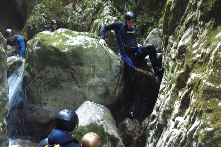 Nevidio Canyoning
