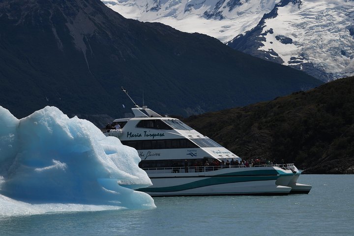 Glaciares Gourmet Navigation: Spegazzini, Upsala & Perito Moreno