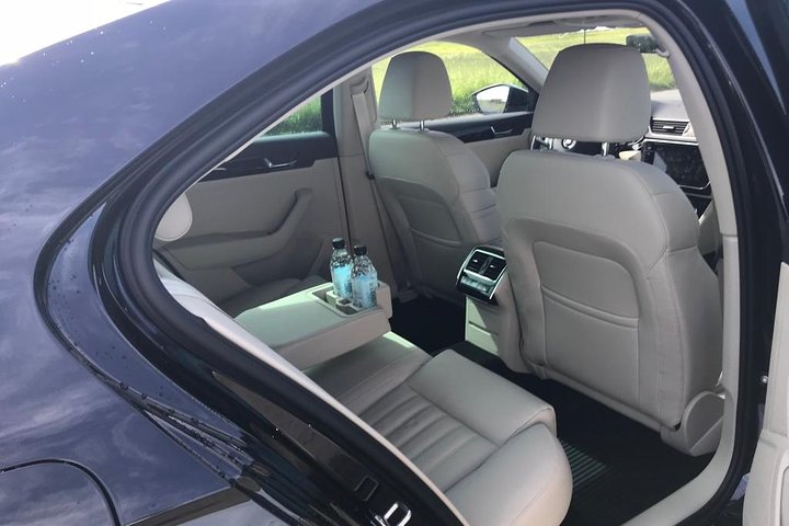 Arrival in Iceland – Private Transfer from Keflavík Airport