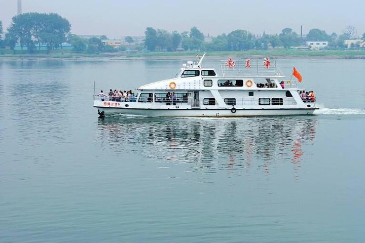 Private Dandong City Day Tour:Hushan Great Wall,Yalu River Broken Bridge,Border