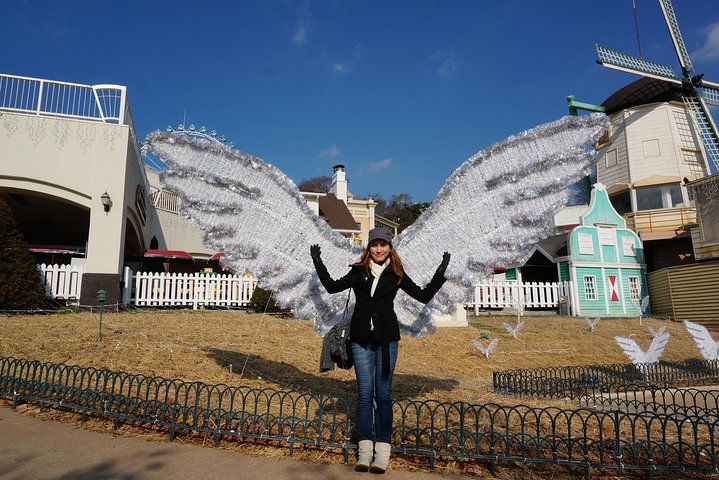 EVERLAND "From Hotel to Hotel" [Premium Private Tour: Only One Group for You]