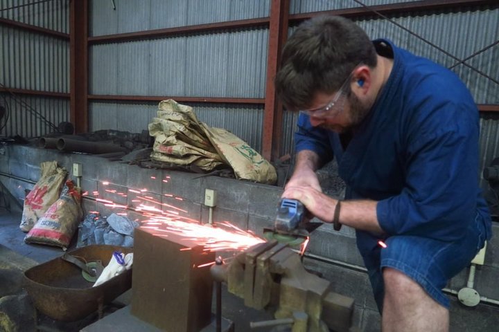 Make your own kitchen knife with a master blacksmith in Shimanto