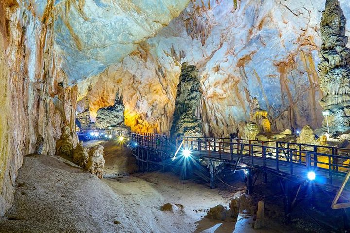 Phong Nha Cave - Paradise Cave Small Group Tour: All Inclusive