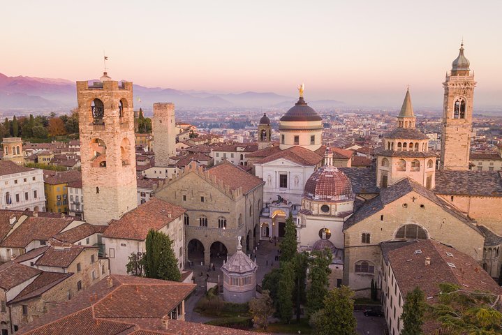 Bergamo Small-Group Full Meal Food Tour with Do Eat Better