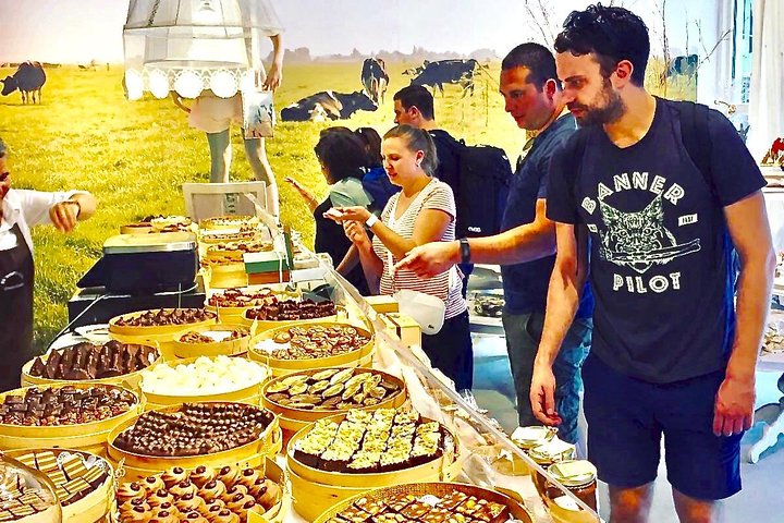 Rotterdam Walking Food Tour with Delicious Tastings