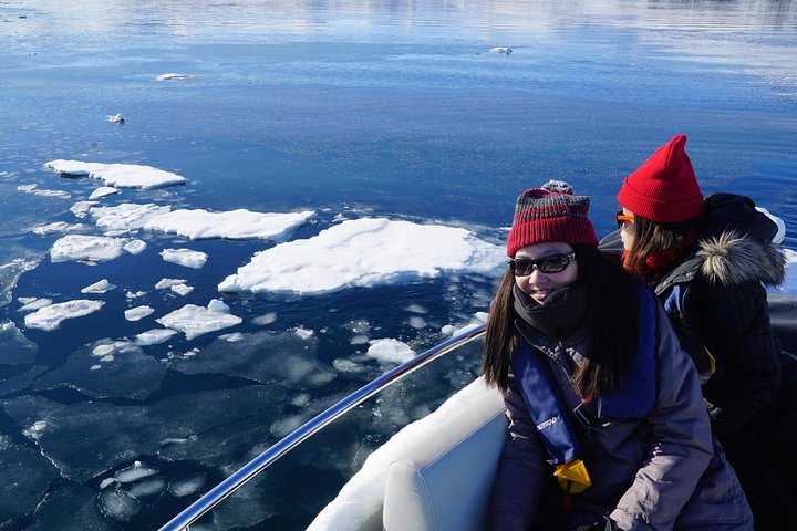 Fjordcruise in a Luxury Yacht Arctic Queen
