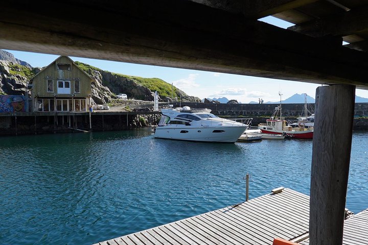 Fjordcruise in a Luxury Yacht Arctic Queen