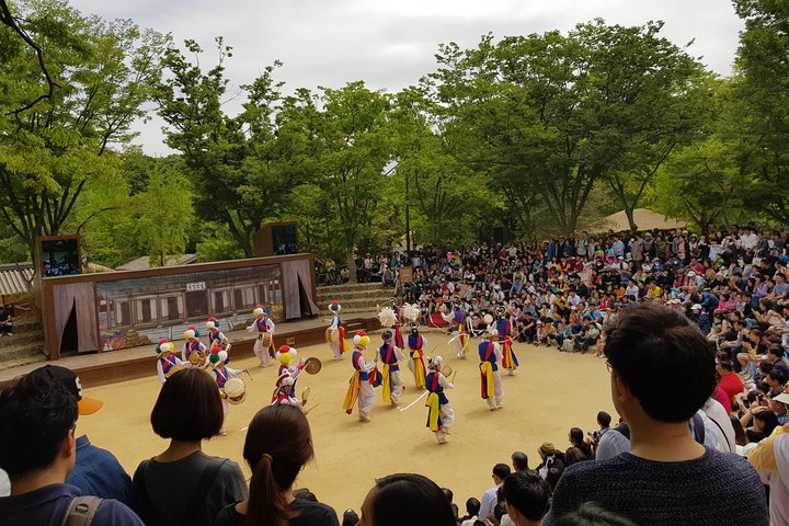 Everland Theme Park & Korean Folk Village tour (private group)