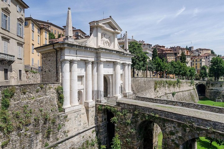 Bergamo private walking guided tour