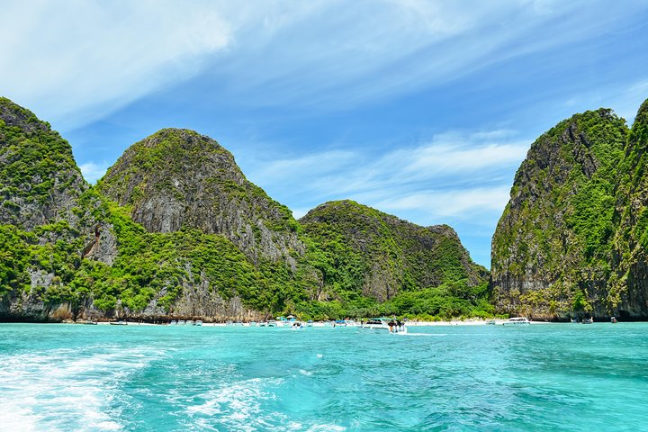 Phi Phi, Maya Bay & Khai Islands Speedboat Tour from Phuket