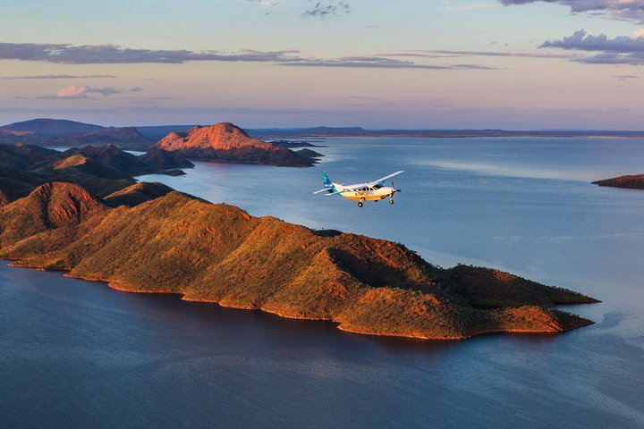 Bungle Bungle Scenic Flights, Domes & Cathedral Gorge Walk