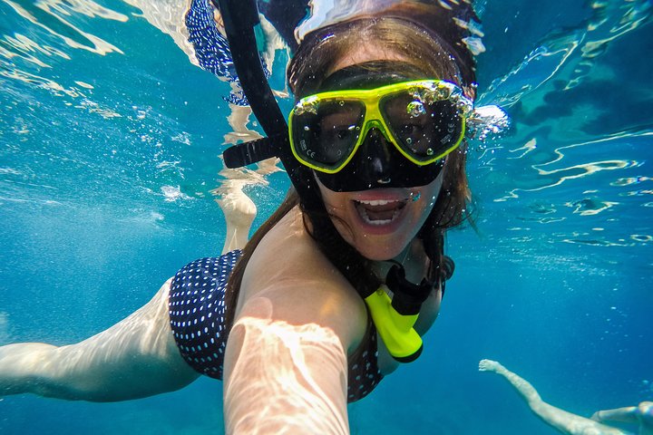 Luxury Athens Catamaran Cruise with Greek Meal & Drinks