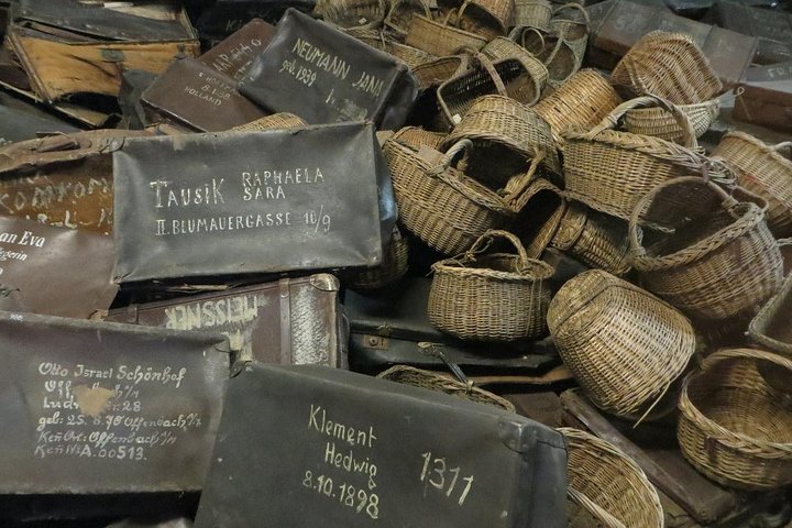 Small Group Auschwitz Tour from Lodz with Lunch