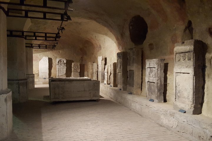 Belgrade Underground Tour w/ Sparkling Wine Along the River