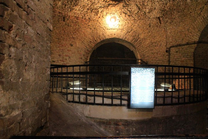 Belgrade Underground Tour w/ Sparkling Wine Along the River