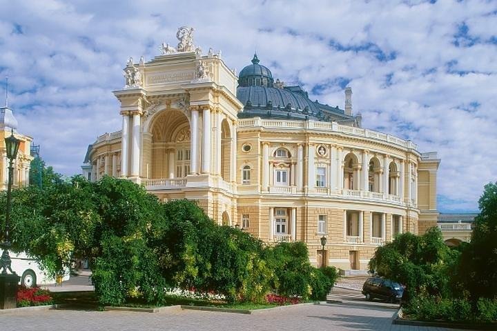Odessa Combo: Private Sightseeing Tour and Catacombs Visit
