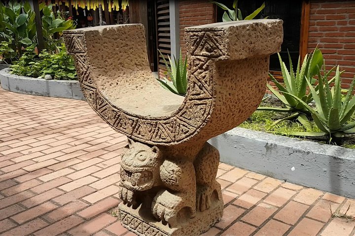 Panama Hat Maker, Artisan goods, Museum, Beachfront local Cuisine. SHORE TOUR